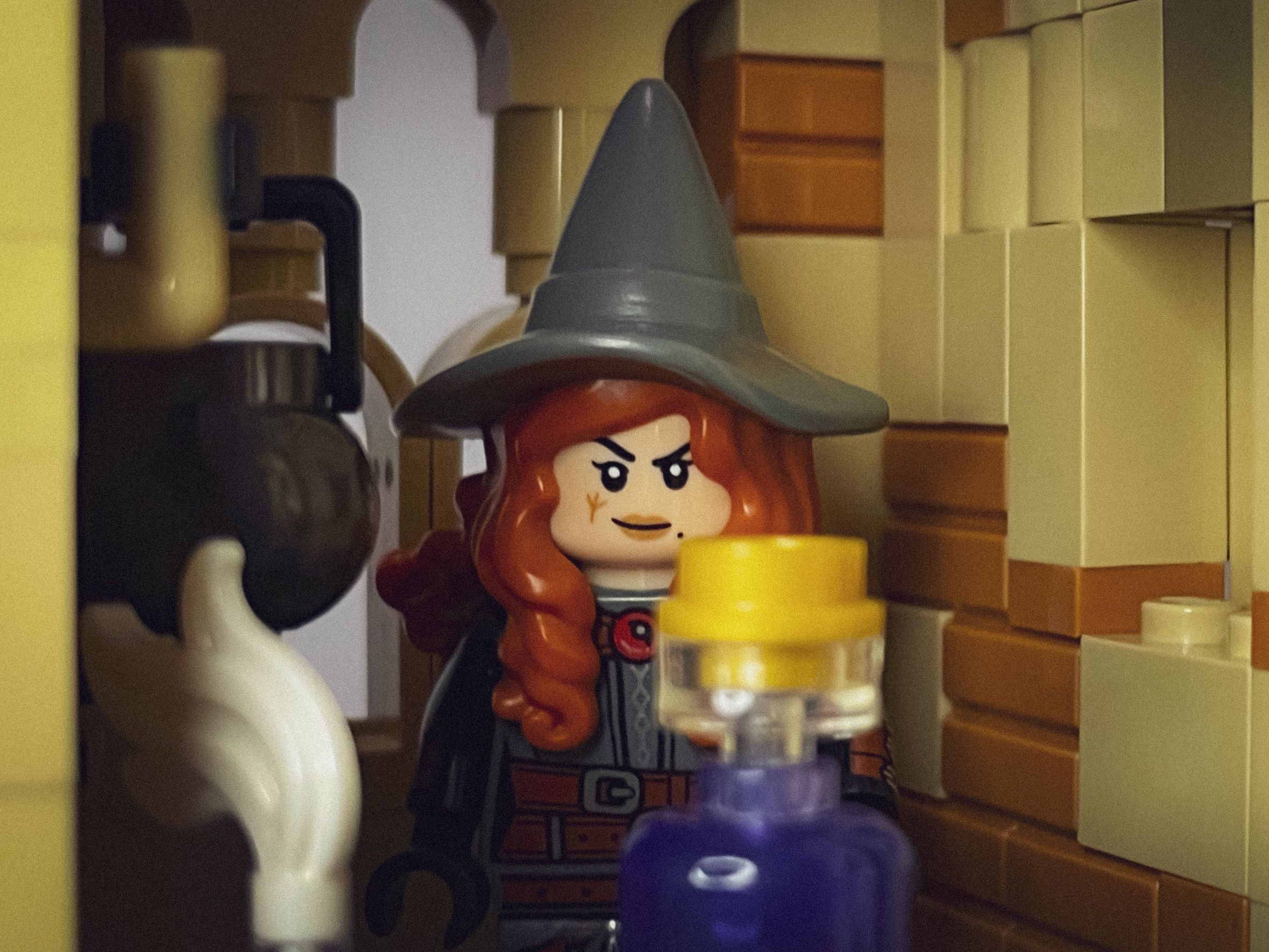 A brick-built scene by @veroniquetoys, from the world Dungeons And Dragons