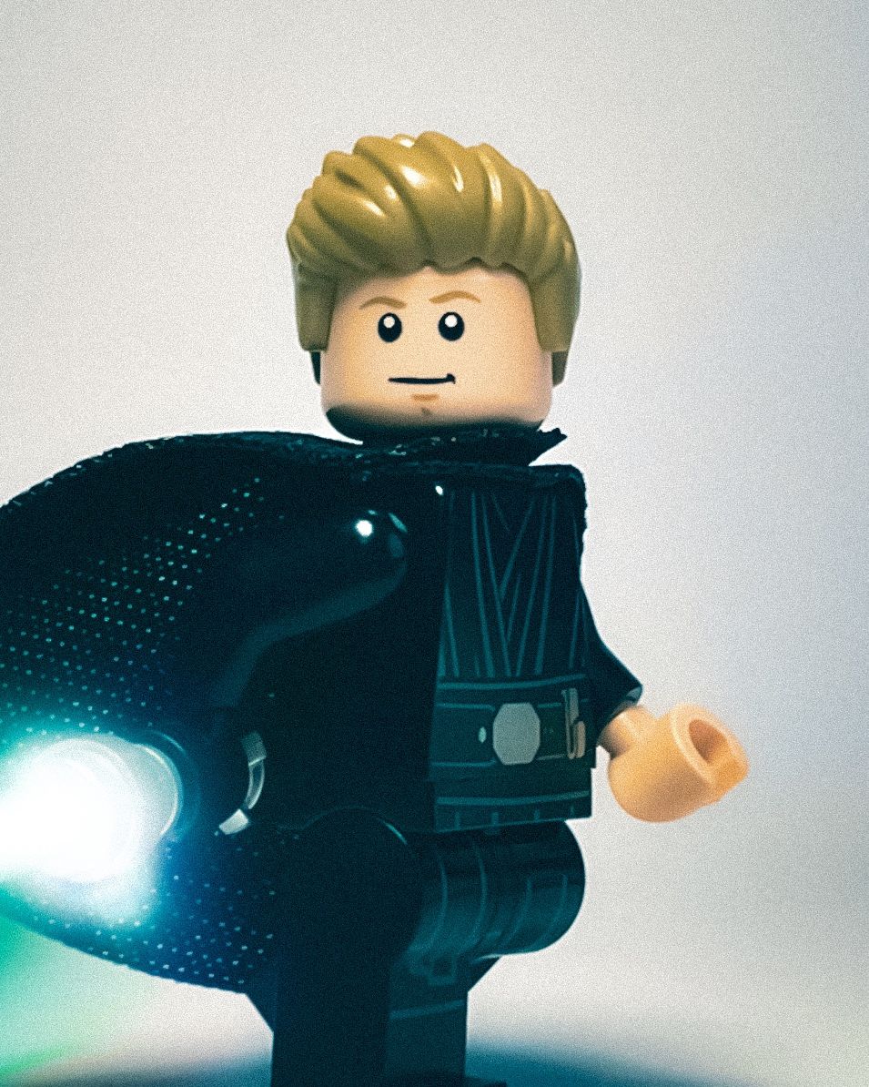 A brick-built scene by @veroniquetoys, from the world Star Wars