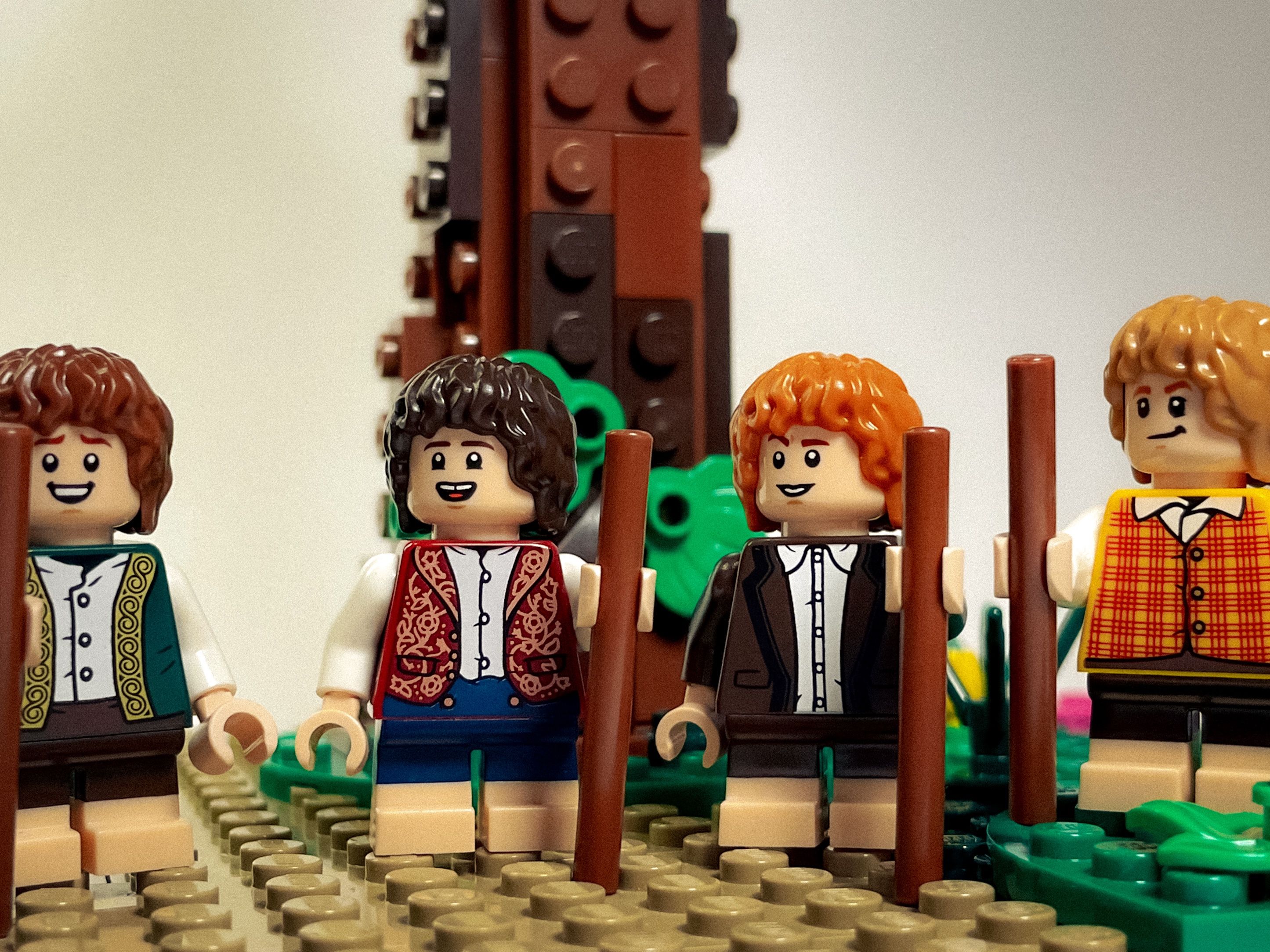 A brick-built scene by @veroniquetoys, from the world The Hobbit/The LOTR