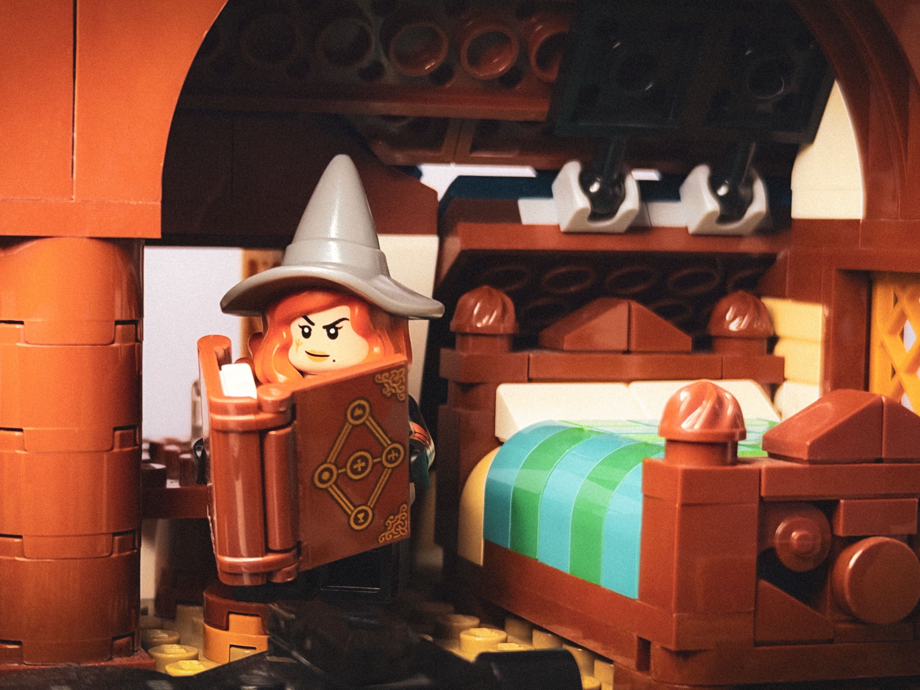 A brick-built scene by @veroniquetoys, from the world Dungeons And Dragons