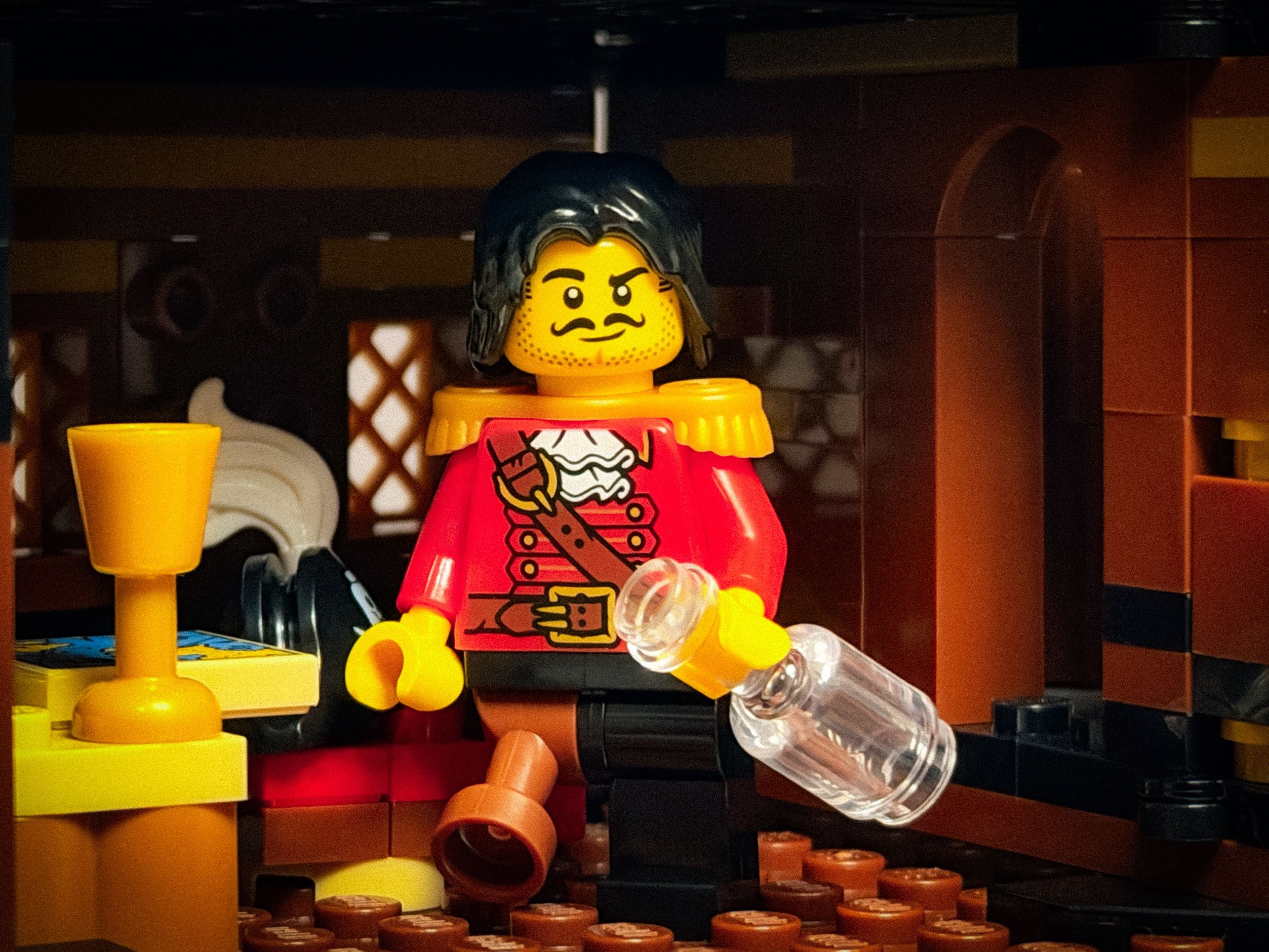 A brick-built scene by @veroniquetoys, from the world PIRATES!!!
