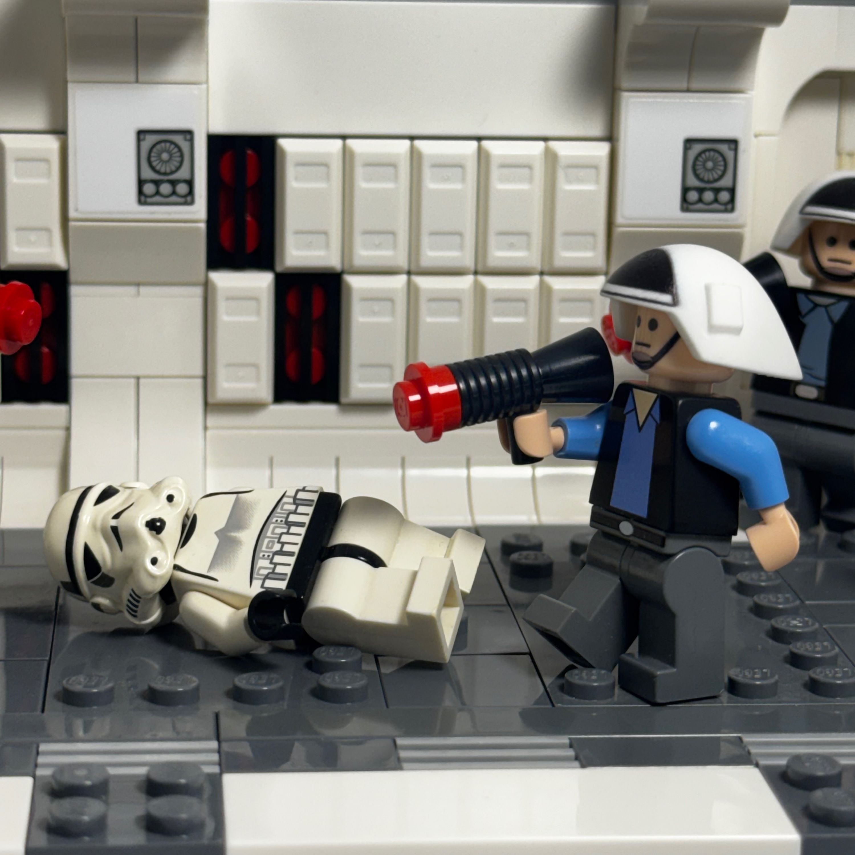 A brick-built scene by @legoarchives, from the world Tantive IV hallway scene