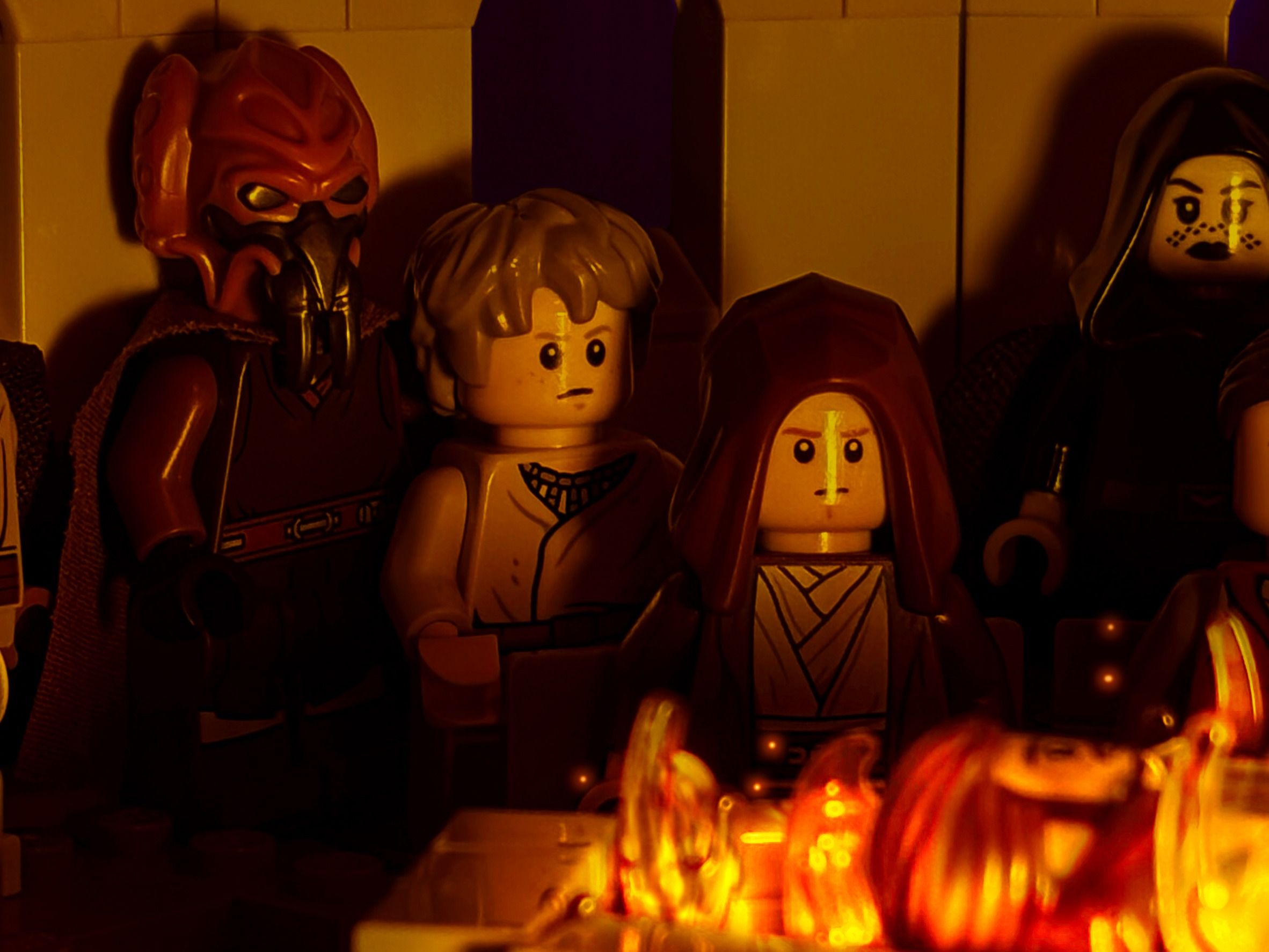 "What will happen to me now?" — Anakin  
"You will be a Jedi. I promise." — Obi-Wan — a brick-built scene by @sw_lab, from…