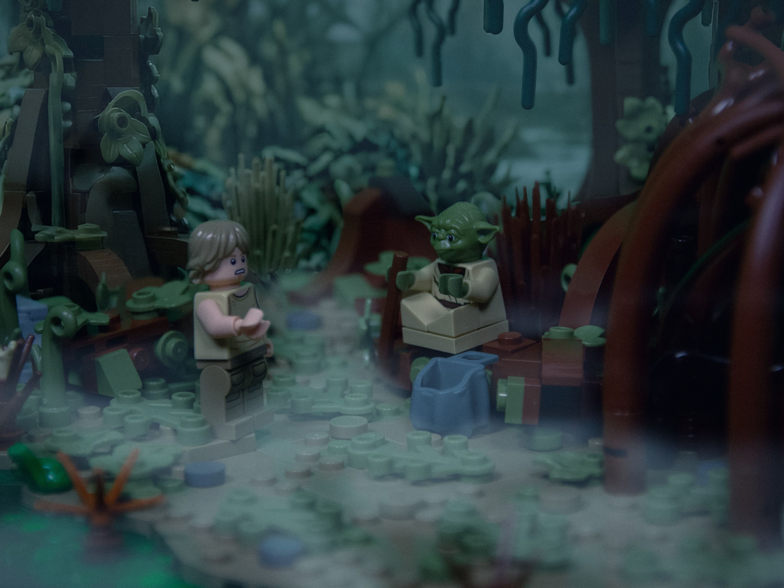 "There's something not right here. I feel cold, death." — Luke Skywalker — a brick-built scene by @sw_lab, from the world ⭐️…