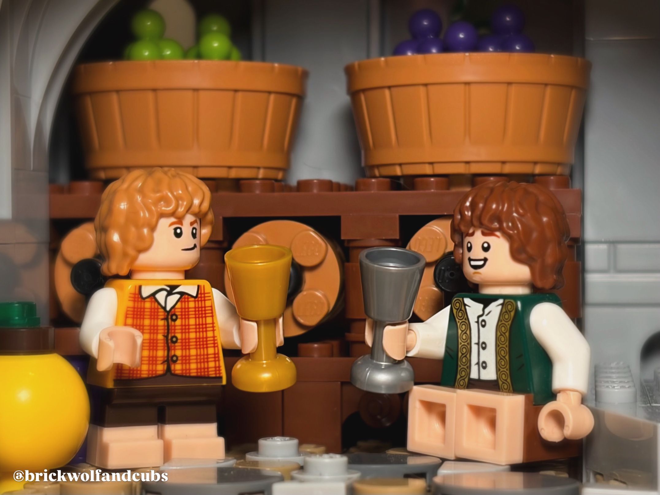 “You can keep your fancy ales!” — a brick-built scene by @brickwolfandcubs, from the world LOTR & Castle
