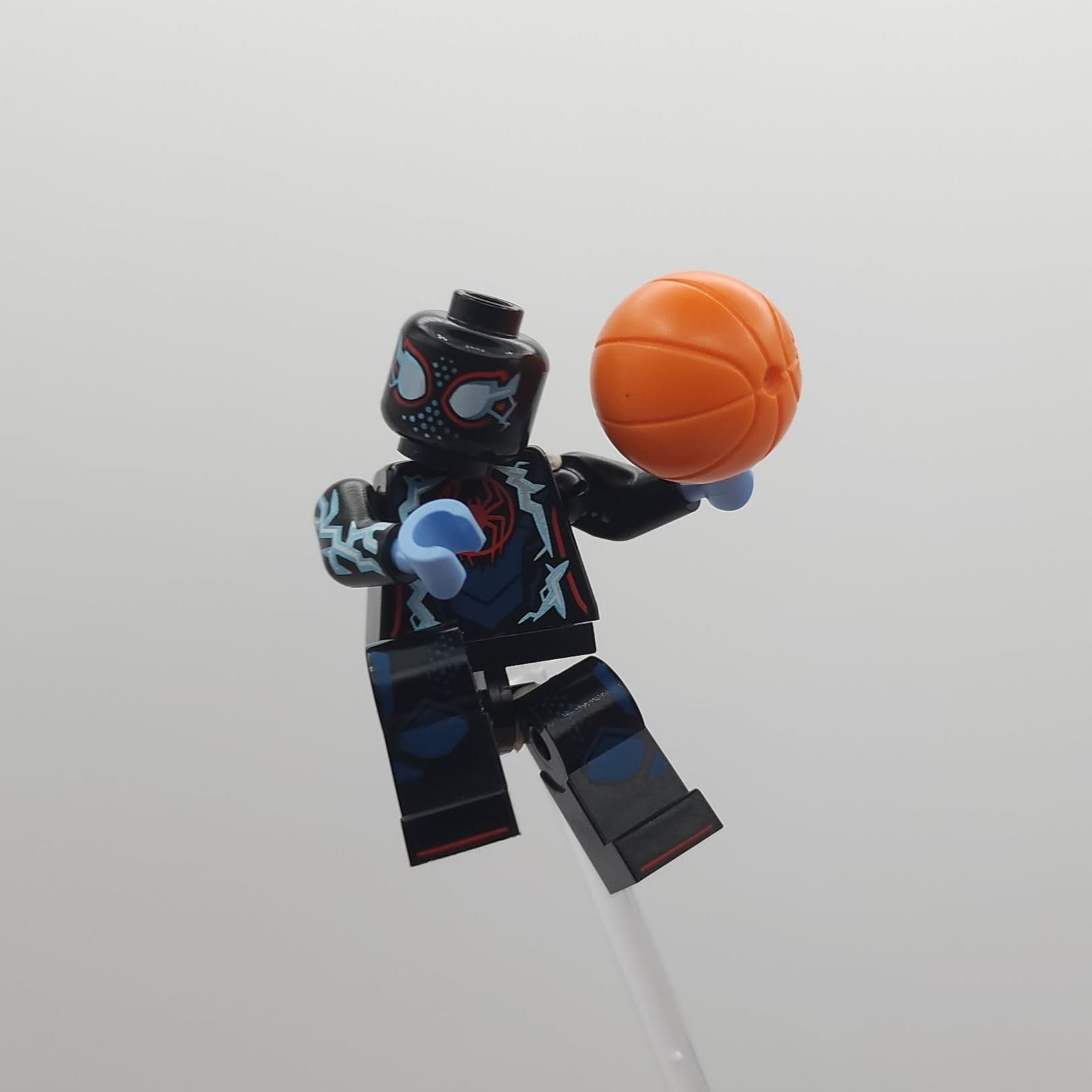 "B-ball" — a brick-built scene by @brickyric, from the world Heroes & Villains