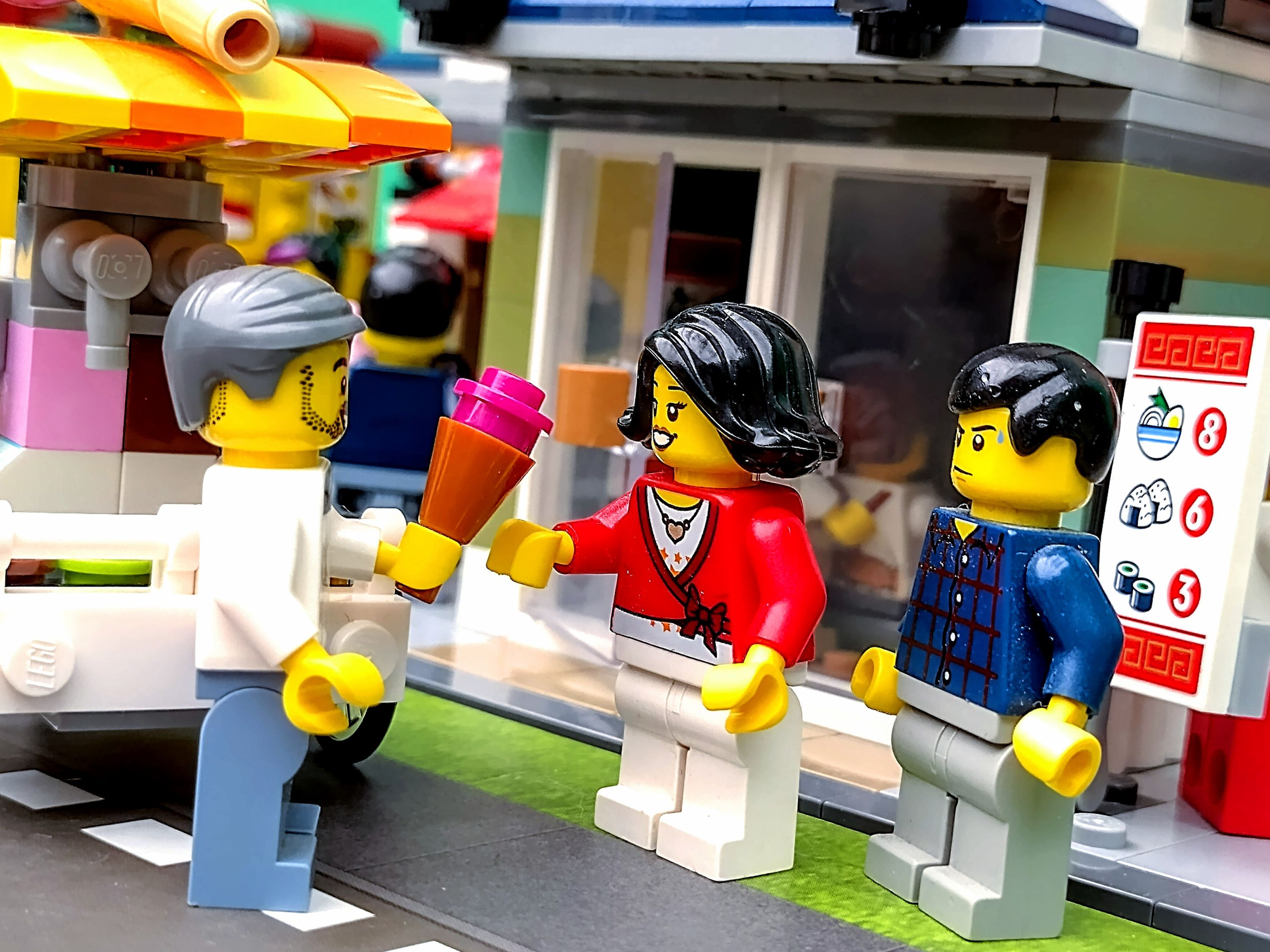 The ice cream vendor has his work cut out this this weather! — a brick-built scene by @pixalixbrix, from the world 31131…