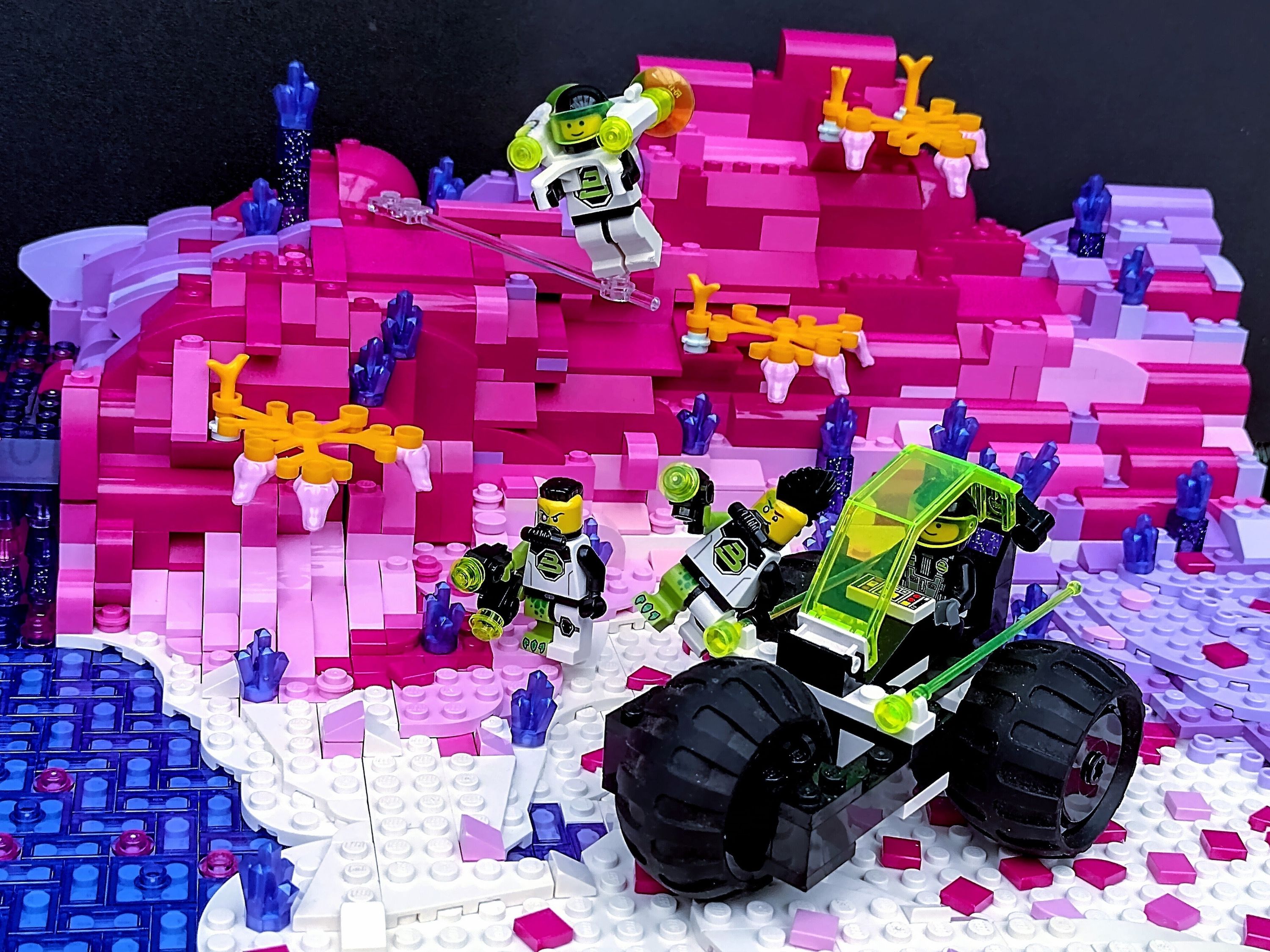 A Blacktron II raiding group consisting of a modified Tri-Wheeled Tyrax, two mutants, and Quincy with his jetpack, pass on…