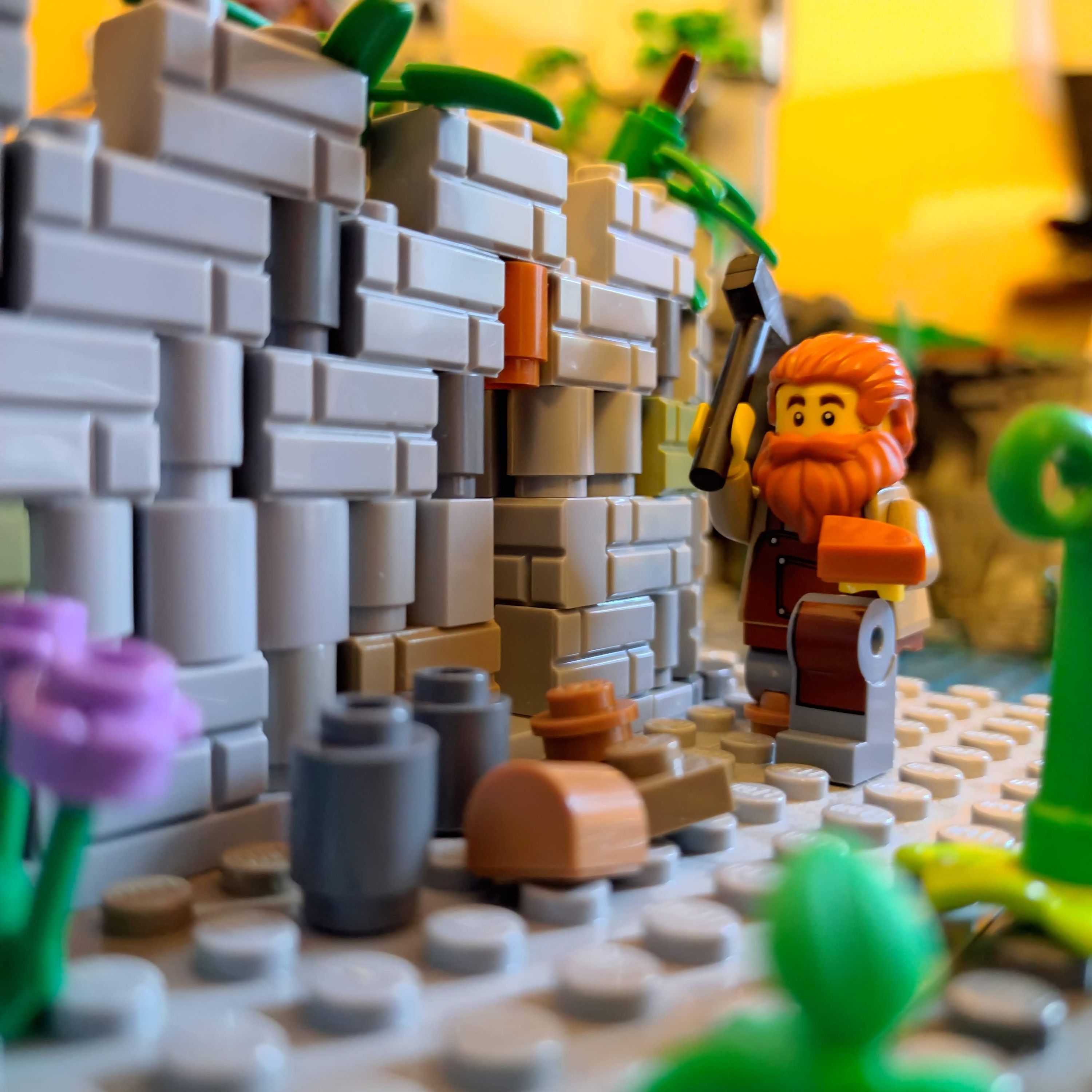 💛 A scene depicting the early days of the Granstable build (early 2025), with resident blacksmith Uriah Pirton having a go…