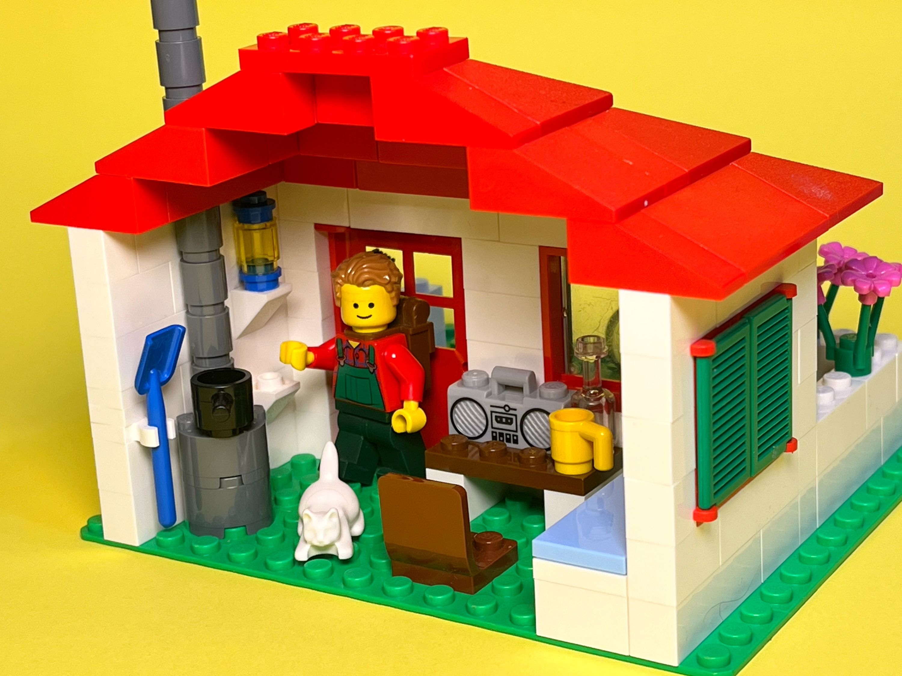 A brick-built scene by @nostalgicbrickgr, from the world Small cabin