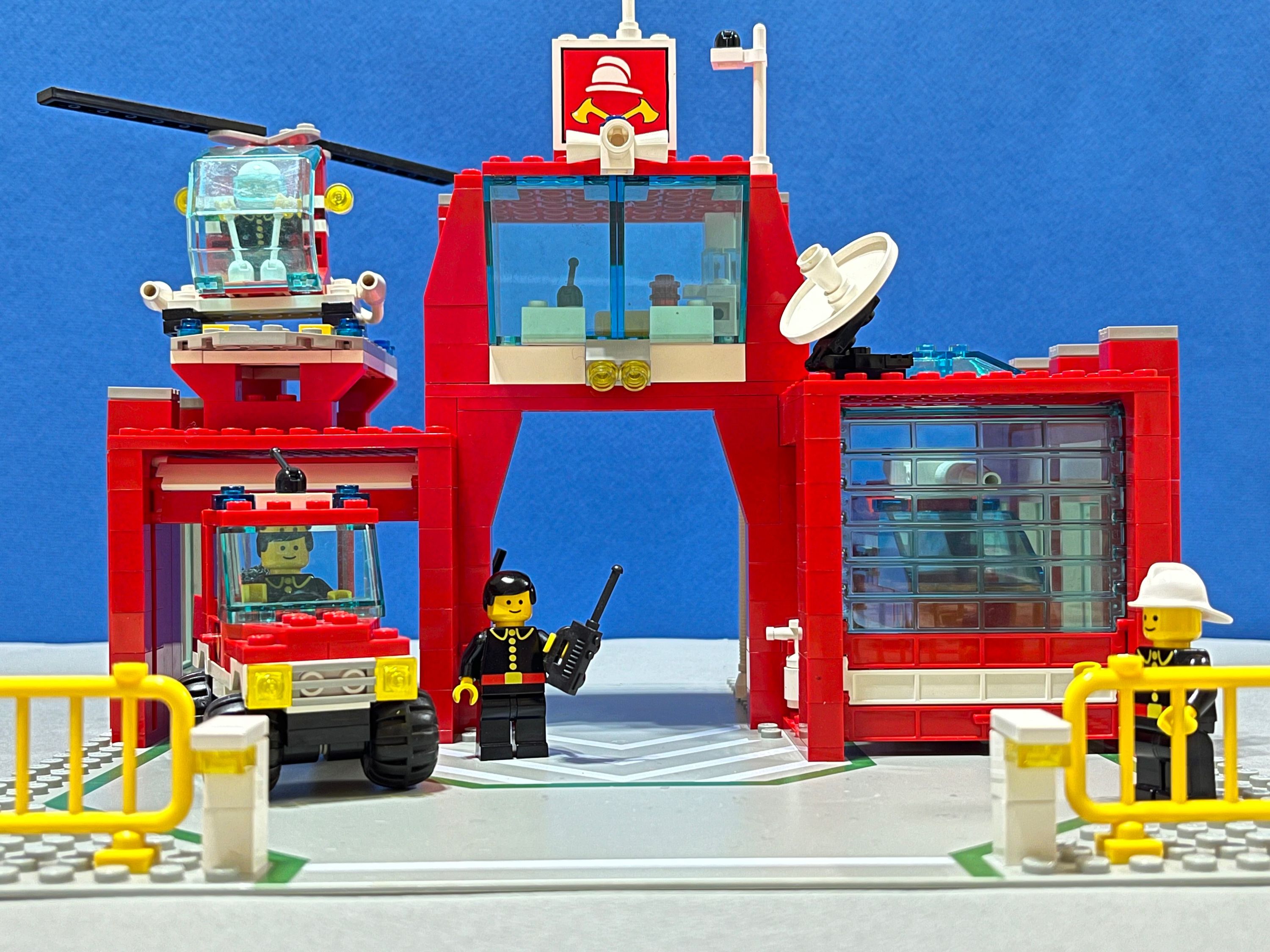 A brick-built scene by @nostalgicbrickgr, from the world Legoland