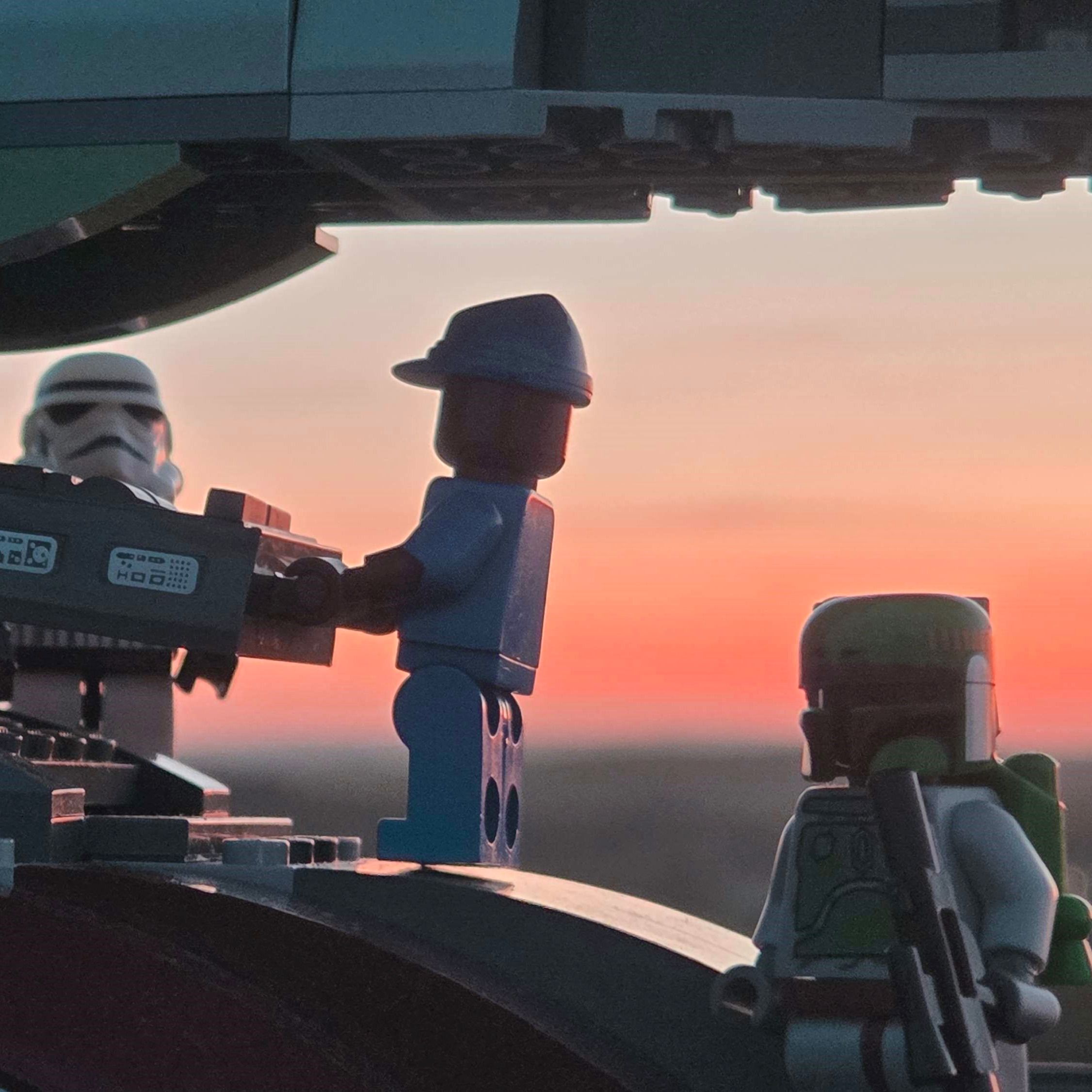 "Put captain Solo in the cargo hold" — a brick-built scene by @khaiekdvoukdamezhniy, from the world Star Wars - Bespin