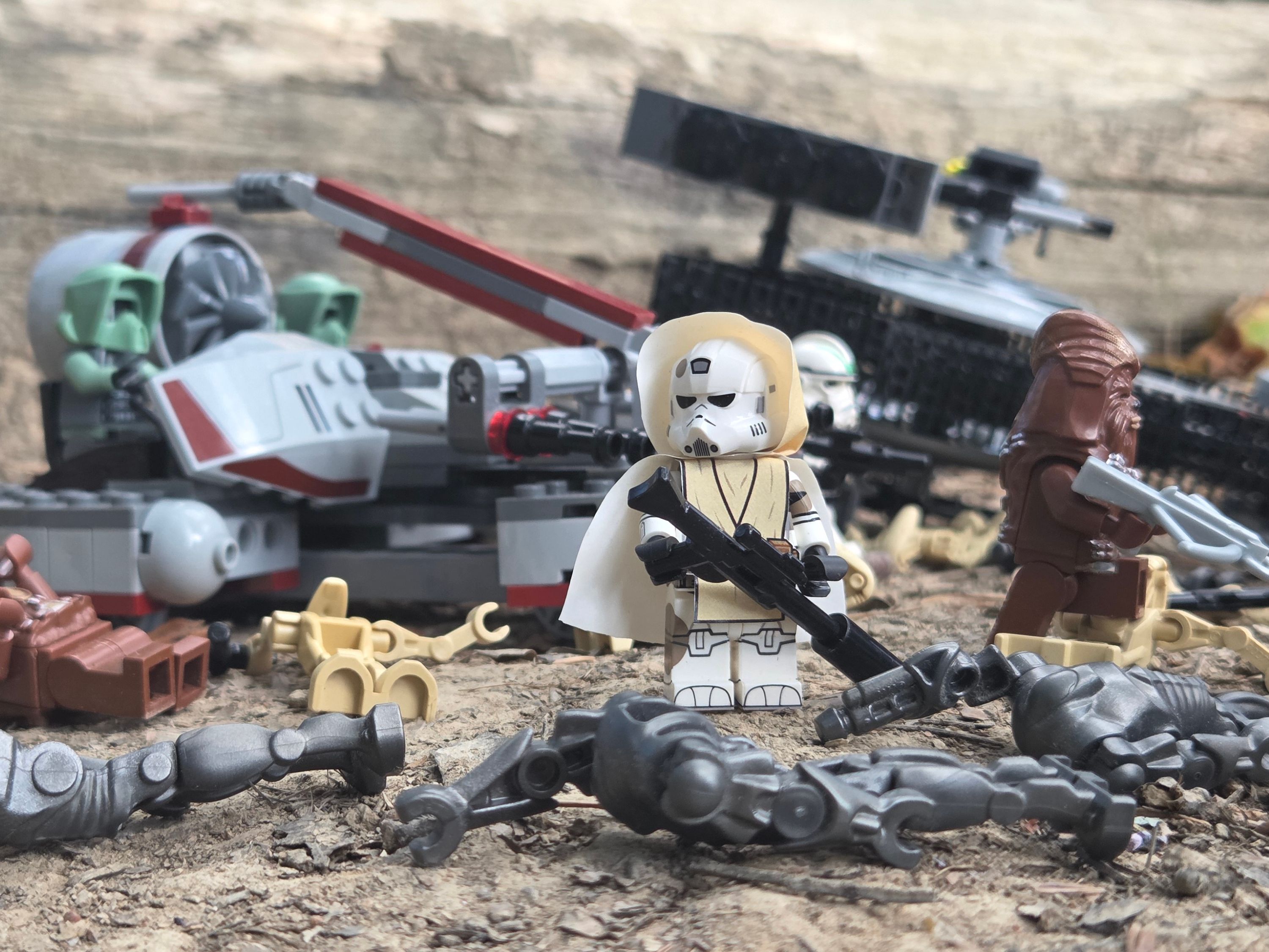 Commander Faie during the Battle of Kashyyyk — a brick-built scene by @khaiekdvoukdamezhniy, from the world Star Wars…