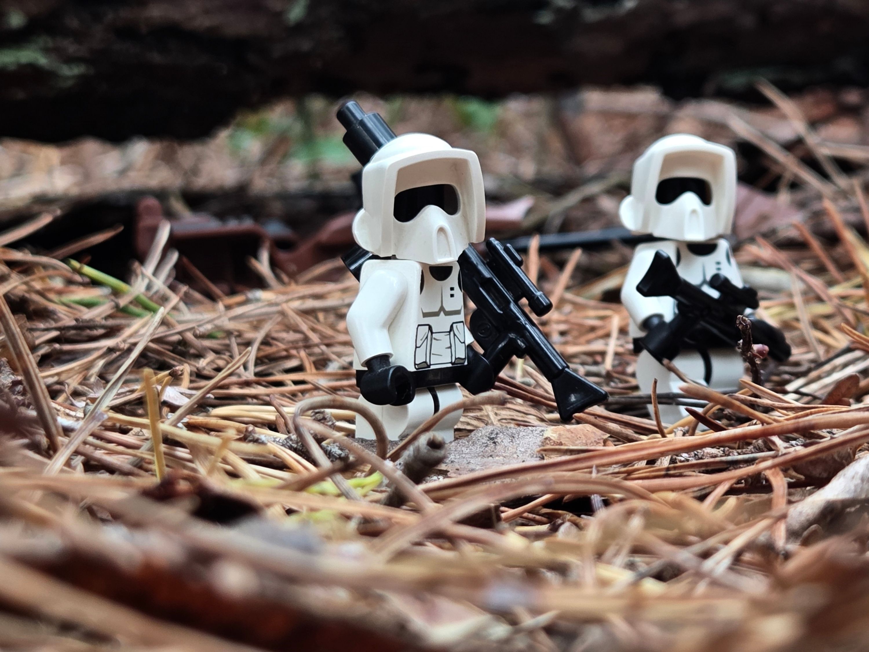 A brick-built scene by @khaiekdvoukdamezhniy, from the world Star Wars - Endor